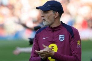 镜报：图赫尔与踢世俱杯的英格兰球员讨论，看世界杯时高温怎么搞