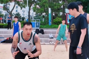 博主：山东队开始威海集训 六点前往海边拉练 邱彪单独指导陶汉林